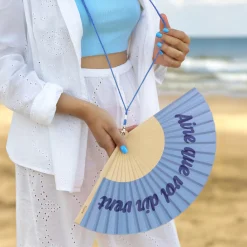 Abanico “Aire que vol dir vent” azul
