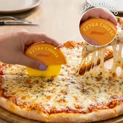 Corta pizza “Extra cheese, please”