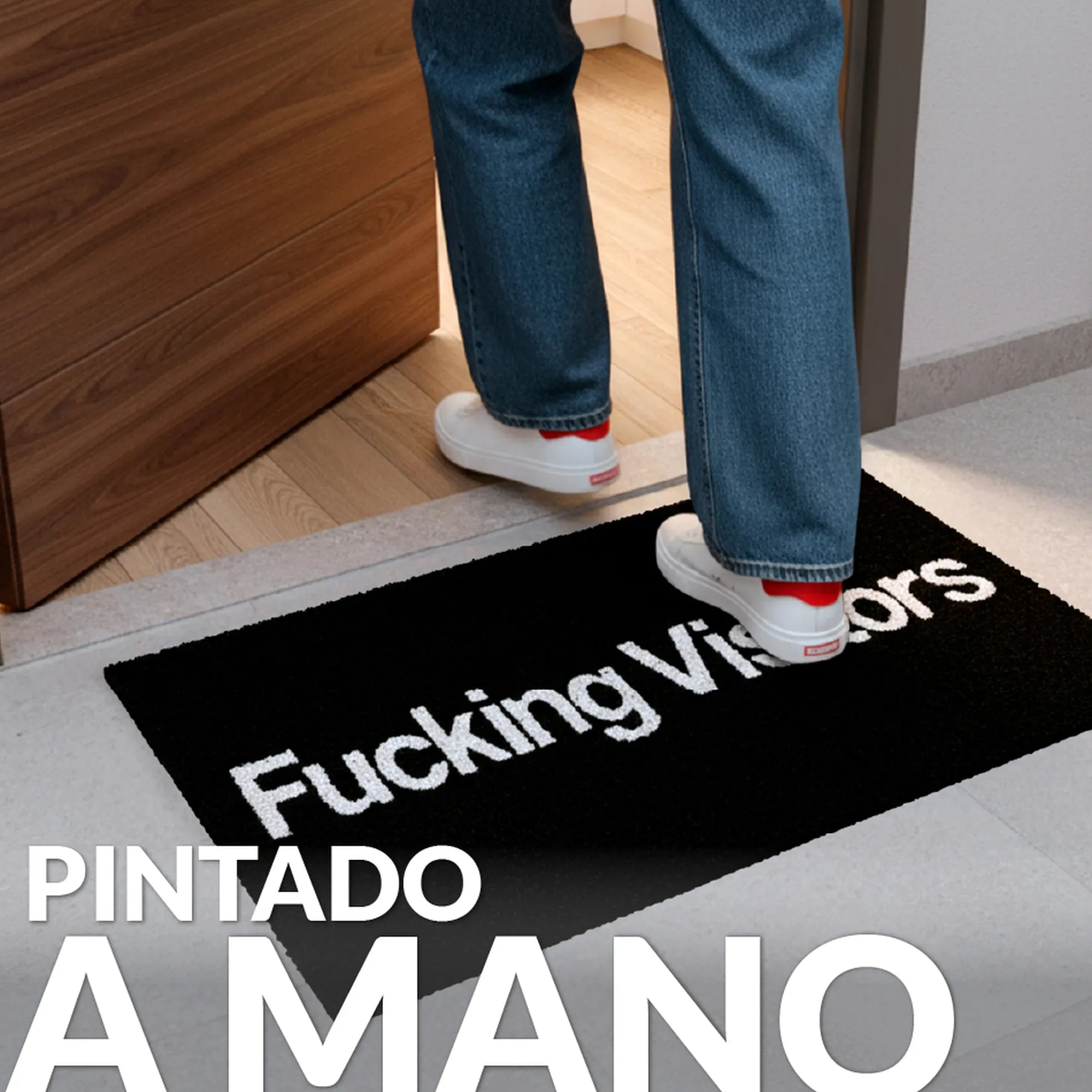 Felpudo "Fucking visitors”