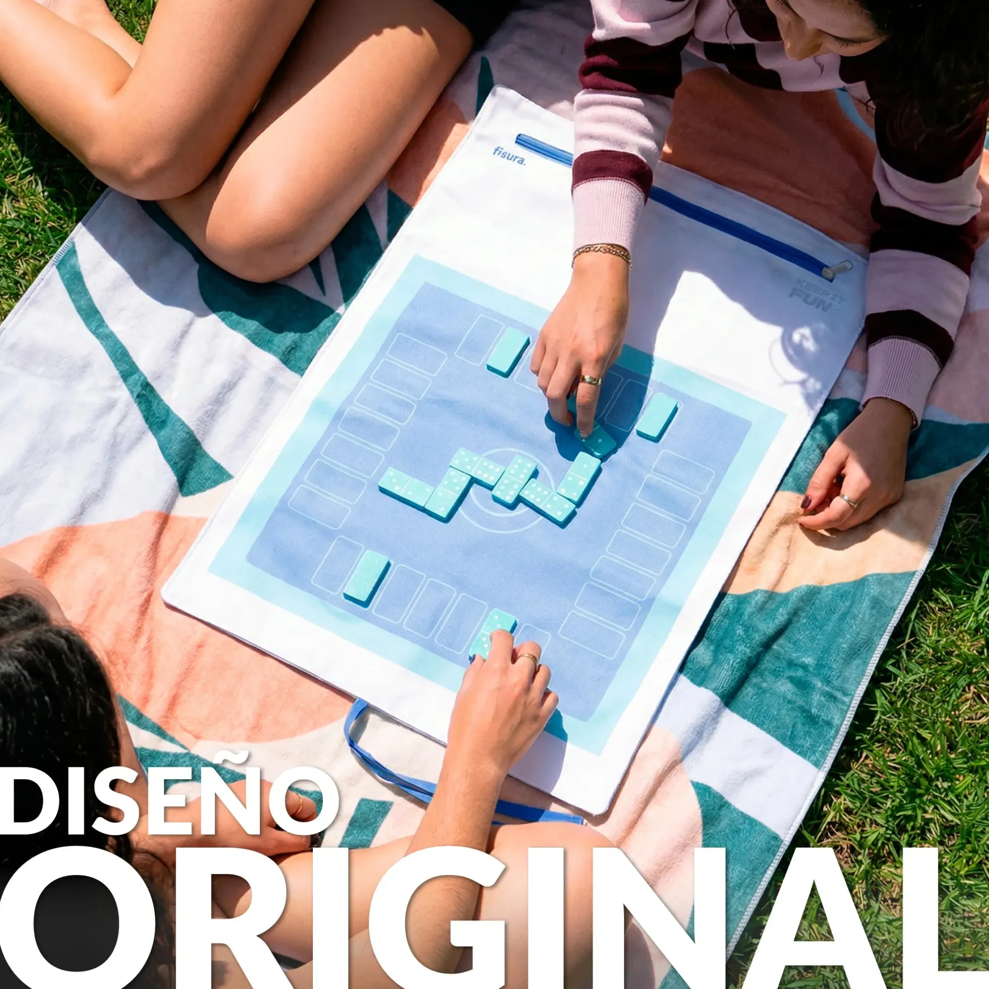 Juego de mesa portátil “Dominó”