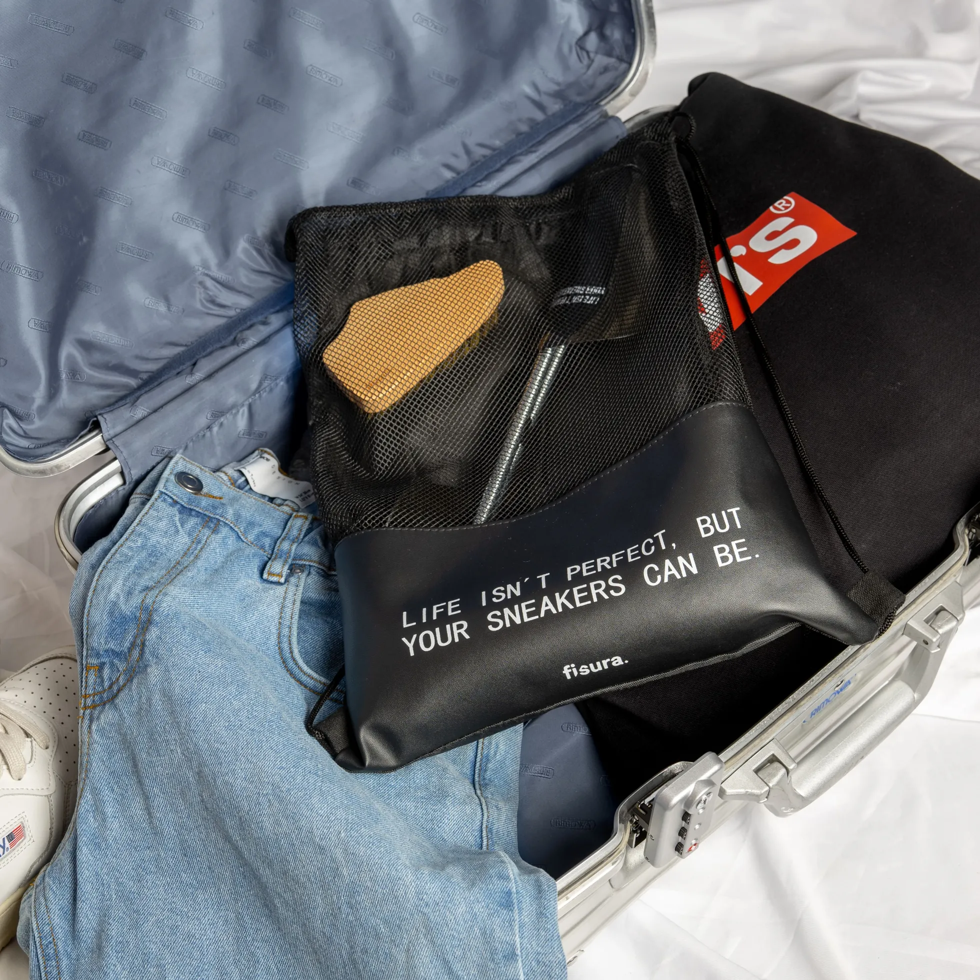 Kit limpieza zapatillas de viaje