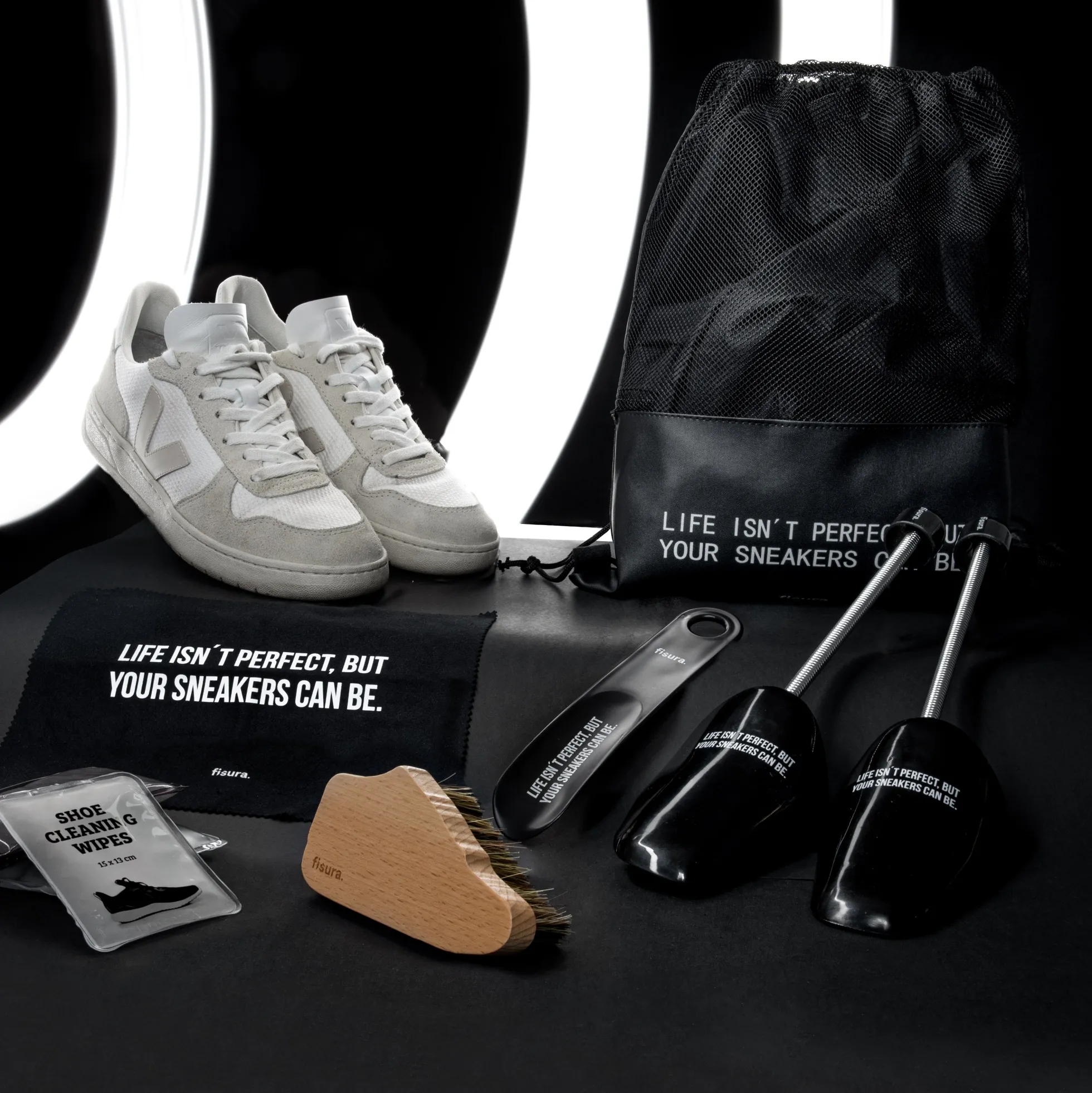 Kit limpieza zapatillas de viaje