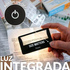 Lupa de aumento "Size matters"