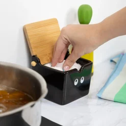 Salero “Ojos” negro