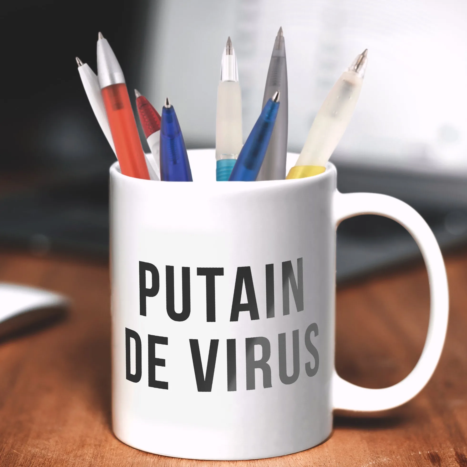 Taza "Putain de Virus"